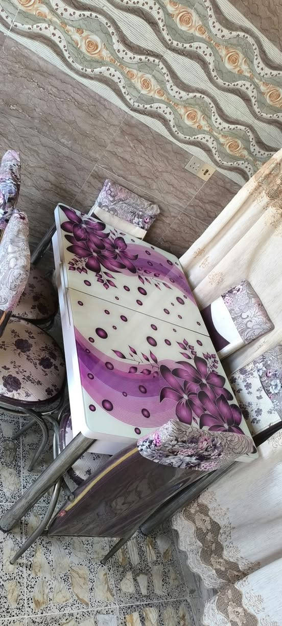 طقم سفرة • ديكور منزلي • لا تفاصيل