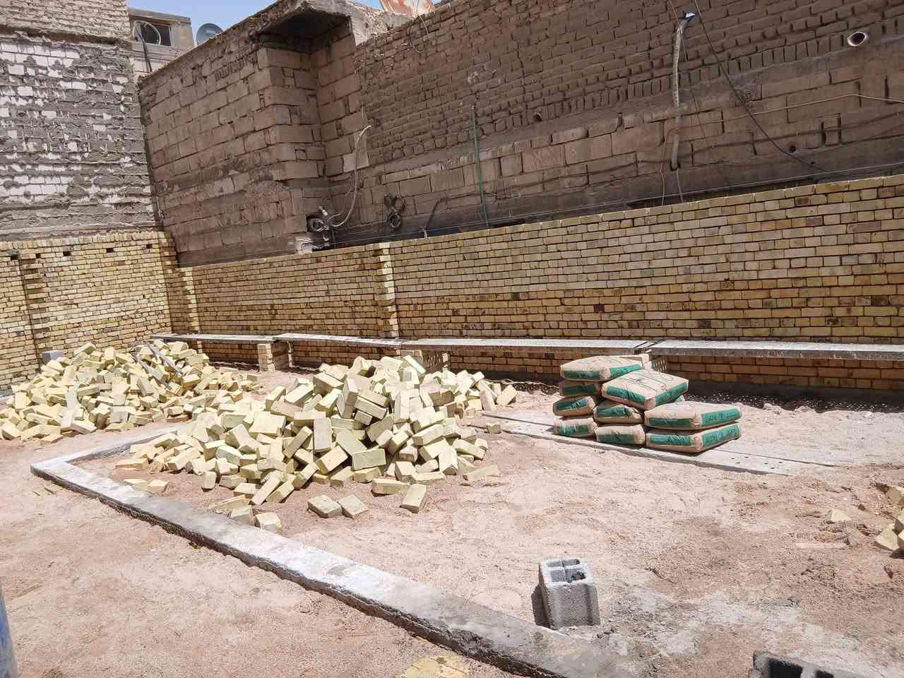 ابوعلي خلفه بناء طابوك شغل نضيف مرتب عنوان البصره الزبير 
*********** شغل قطعي على متر
