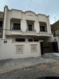 الضباط الرابعة • ١٥٠م • طابقين