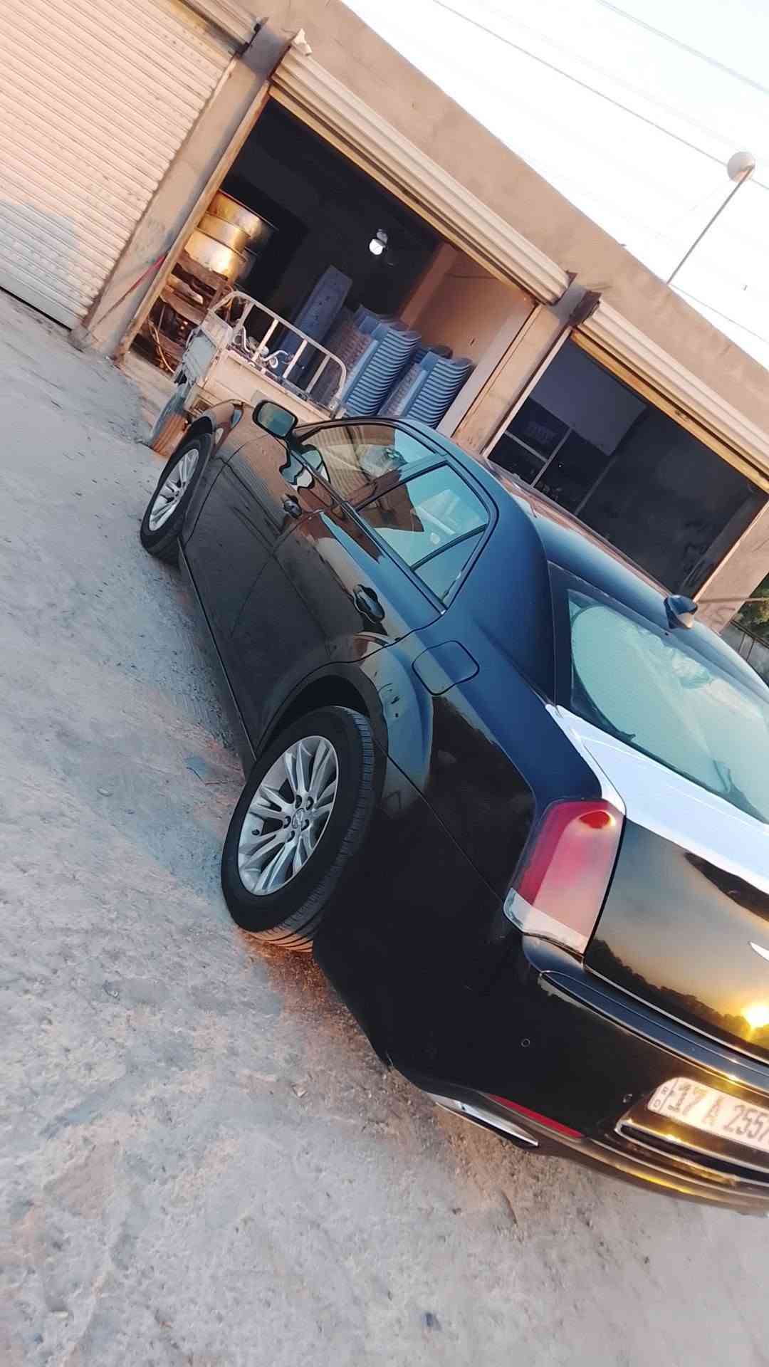 سلام عليكم
سياره كلايسلر 300 أوباما موديل 2015 S اصل معلايه 16
 
فول مواصفات 1/1
ضربتها اماميه بيها 
تبديل بنيد وجاملغ ورش الجاملغ الثاني تبديل بيبان 3
 
شاشه كبيره 
كشنات تدفئه
شفتات استيرن
اشاير بالمرايه
فتحه بانوراما 
داخل جلد
كشن حضن
 لايتات زينون 
 سستم سماعات 
بيه منضومة غاز

ويل مكسيكي
محرك V6 3600
حداده وتايرات حالتهم جيده
السياره تحويل باسمي المشتري
مكان السياره البصره 
رقم مثنى
كفاله محرك وكير

السعر 125يها مجال

رقم تليفون ***********
