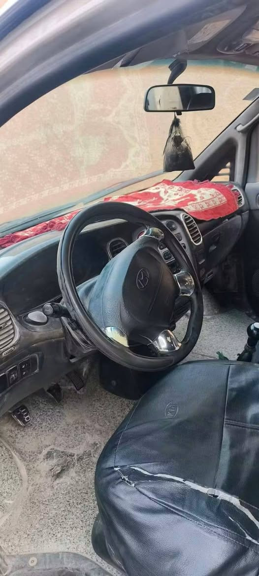 سلام عليكم ستاركس مديل 7 للبيع سياره جاهزه مكلف بالنشر مكان سياره بصره سعر47.   .. ***********
