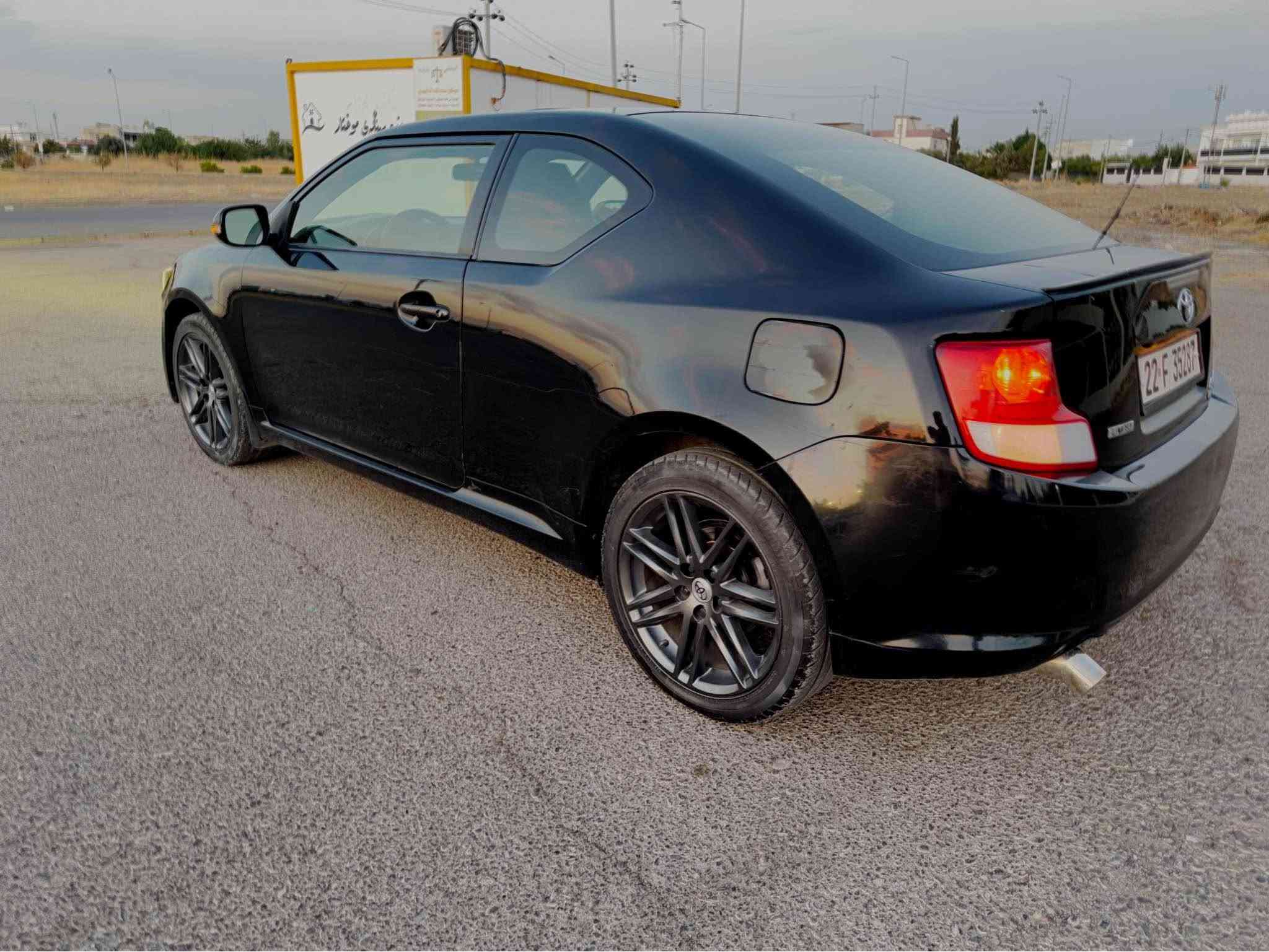 تيوتاي وارد امريكي اصل گيرمحرك كامري 4 سلندر حجم محرك 2400 غرضه كله كامري صدر  دبلان تبريت ثلج بدون نقص تحويل مضمون بدون صبغ فقط جاملغ خلفي تعديل بارد بدون ارباك فول مواصفات بانورامه دبل گير عنوان اربيل لون اسود ملكي 
موديل 2013
سعر 72 ورقه مجال قليل
950 الف غرامه عليه نفس وقت ترجع الك
يعني ينزل من 72 ورقه 
شراي يخابر على رقم *********** واتساب موجوه أربيل, العراق
