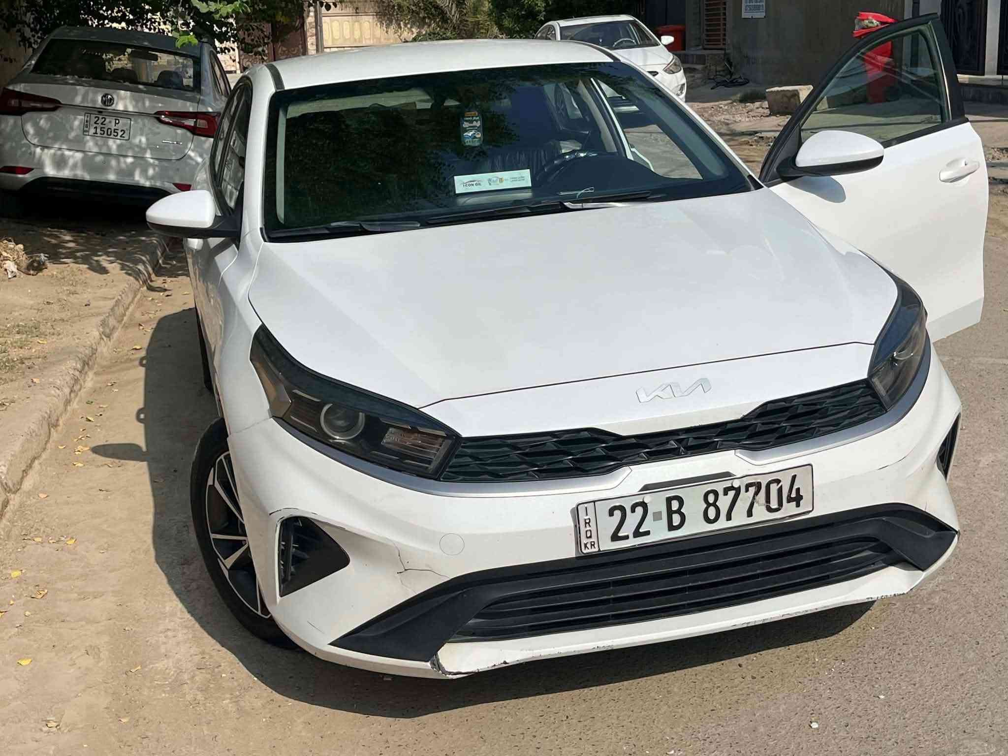 🚘 للبيع كيا فورتي موديل 2022
🔹 رقم شمالي
🔹 وارد أمريكي
🔹 ماشية 95 ألف
🔹 حادث جاملغ خلفي شويه من لباب رش امشرلك 
🔹 الصدر والتايرات
🔹 مكينة وكير بلادي
🔹 السيارة جاهزة وما تحتاج أي شي
🔹 سيارة خير من الله تريد وكاله او تحويل 

📍 العنوان: بغداد – الدورة – الجمعية
💰 السعر: $133وبيه مجال شي قليل

📞 للاتصال: ***********
