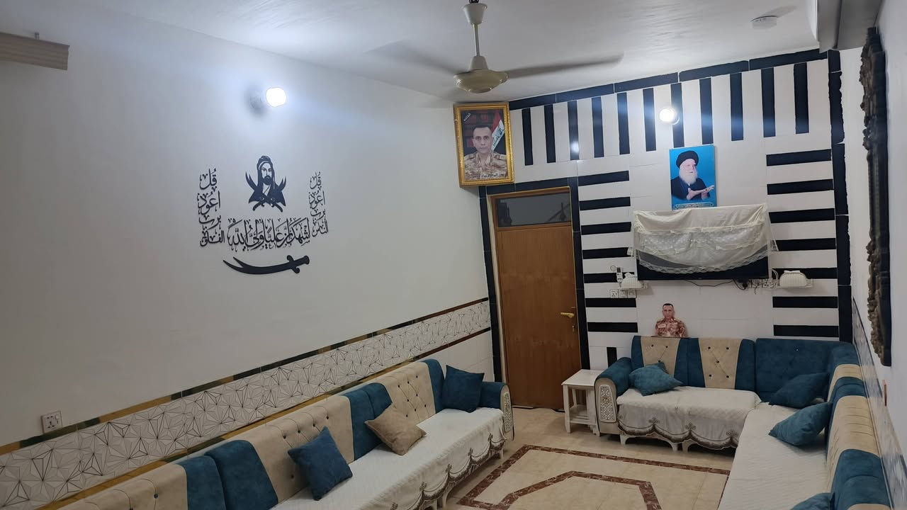 بيت طابقين • كراج وحديقة • شارع البستان