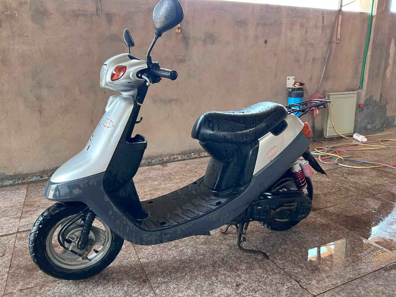 سلام عليكم دراجه للبيع بطه اخت الرمبه جديده سعر 450 وبيها مجال مكان واسط رقم الهاتف(‭***********‬)
