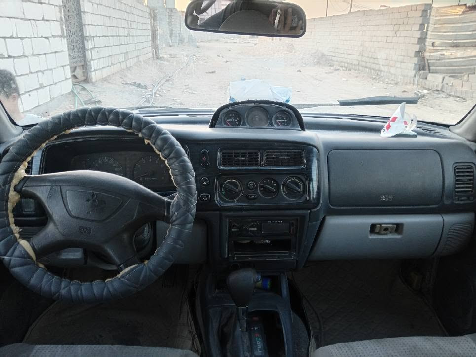 مستبوشي ناتيفا مكينه 2500 مكينه وكير نضيفات حداديه 100/70 كهربائيات كلها شغاله دواخلها نضيفه وبلاديه رقم نجف صدامي سنويه نموذج ثاني راعيها بل نجف ما واصلينه السياره احلى من الصور وشغاله وتمشي وكلشي ما نقصها السعر 29وبيها مجال العنوان البصره الزبير رجائن من غير محافضه لا تتصل اقرا المنشور زين ***********واتساب واتصال ما متوفر بل تعليقات الزبير, البصرة

