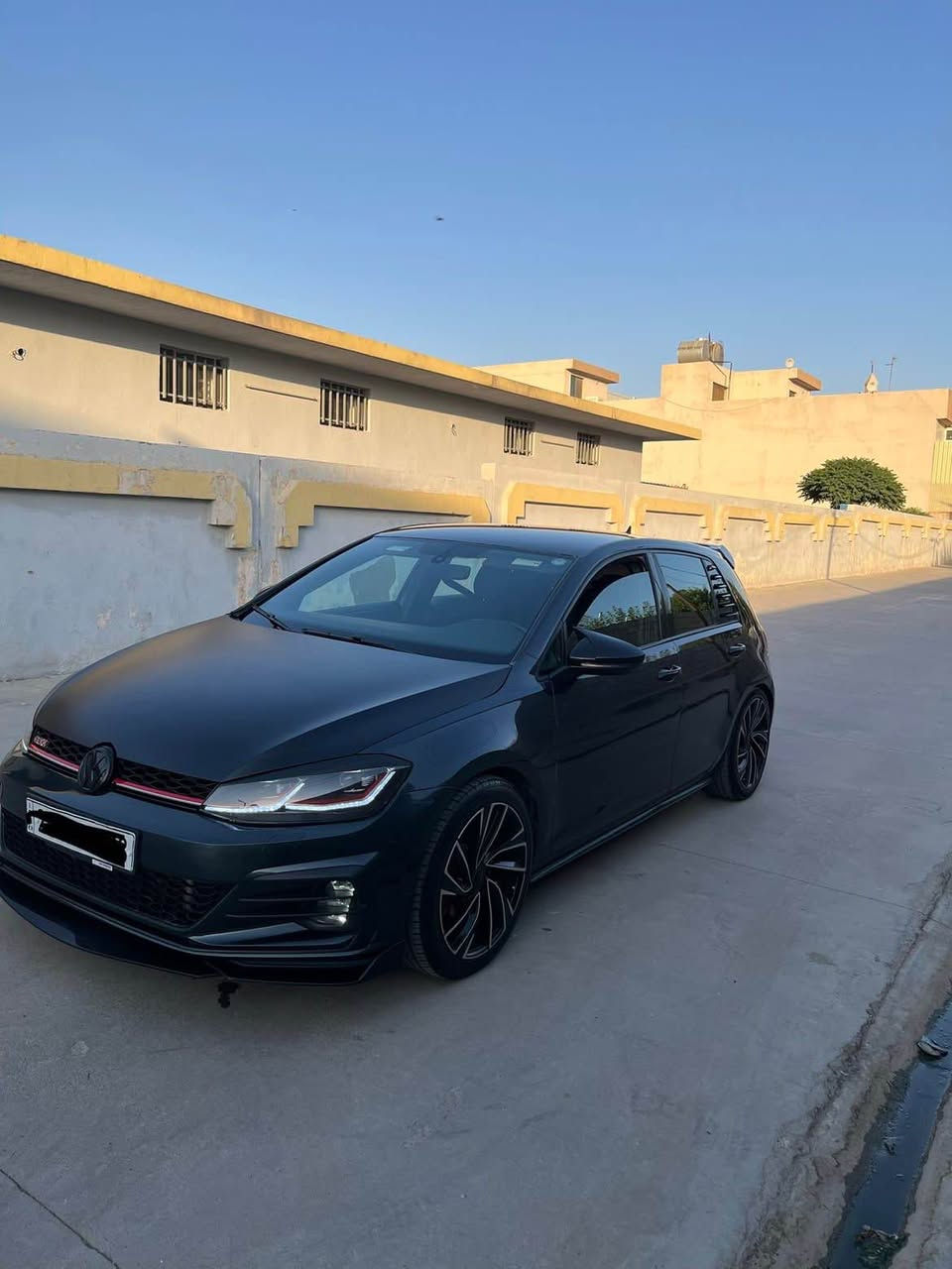 غولف GTI • ٢٠٢١ • ١٠٠٠٠٠ كم