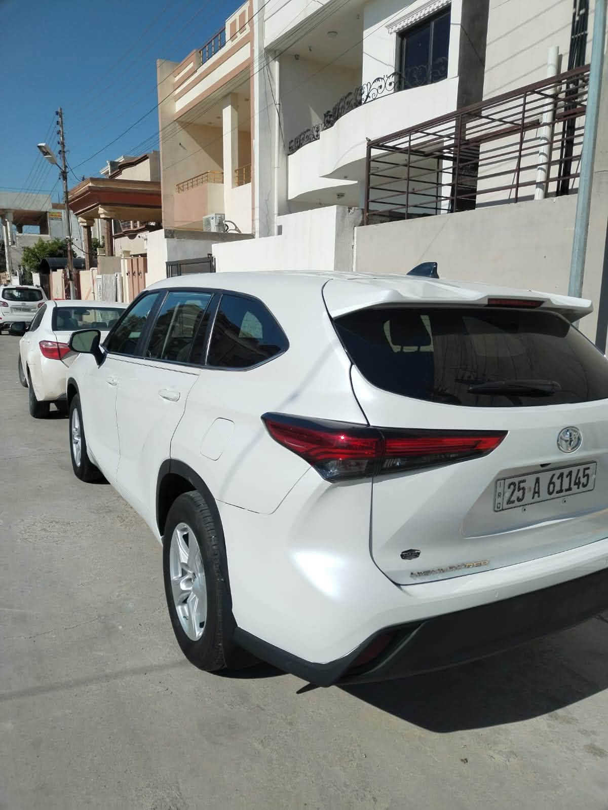 هايلندر موديل ٢٠٢٤
بانزين  le
ماشية ٢٢ الف ميل
رقم كركوك جديد وبأسمي 
مبدل بيها باب الصندوق وبونيد حادث خلفي مو امامي بدون دواخل بدون ايرباك السيارة حلوه ما تصرف عليها ربع 
السعر٢٦٥ ورقة وقابل للتفاوض 
مكان السيارة كركوك حويجة
***********
