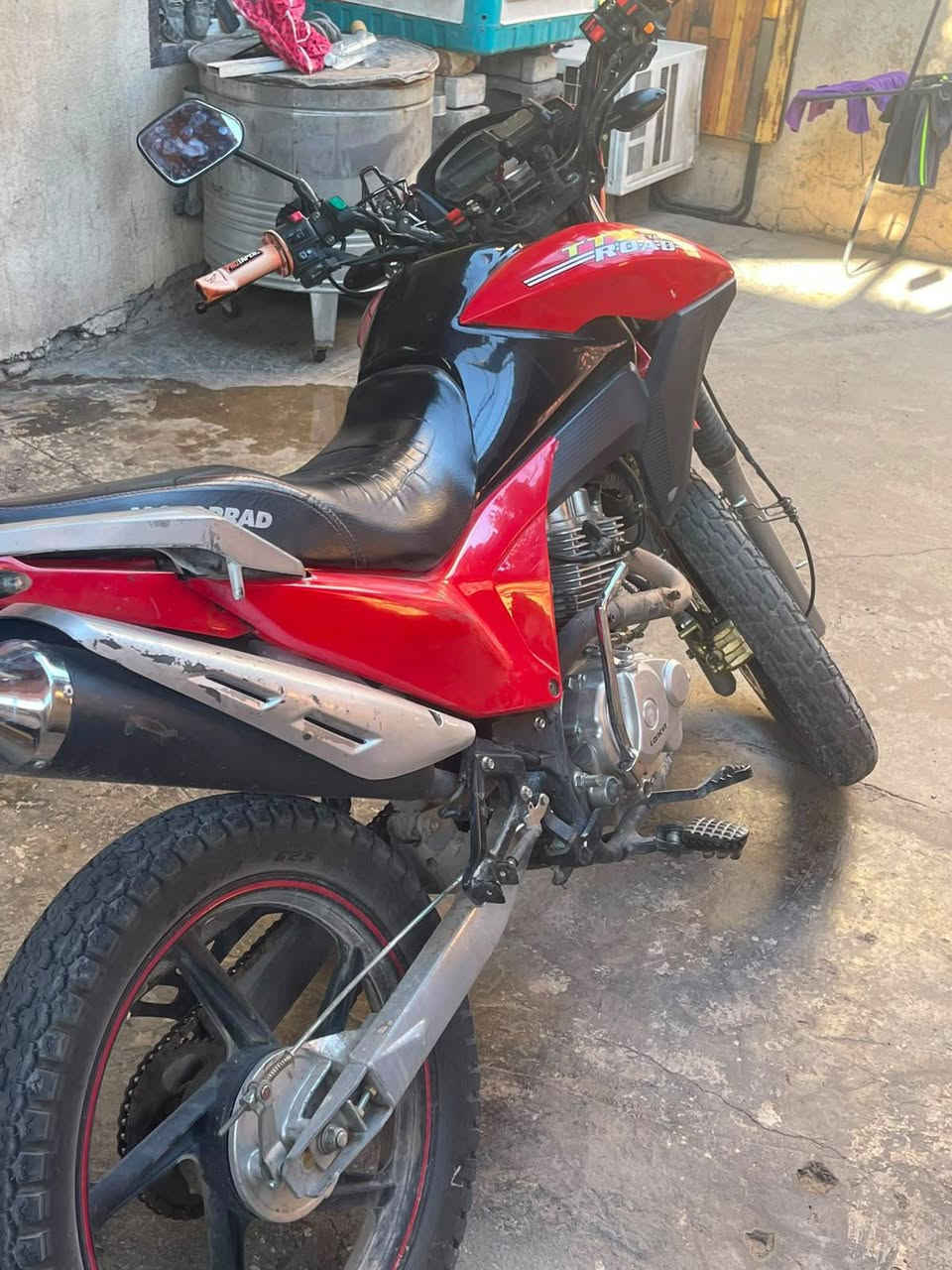 سلام عليكم دراجه قفاز
محرك 250 سعر 900 بيها مجال ***********
