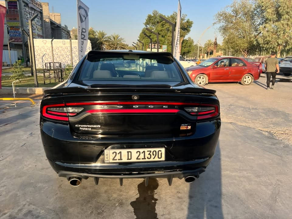 مراوس او بيع 
اتصل وتدلل 
جارجر 2015 sxt كندي اسود 
من امريكا كلين تايتل
بالعراق بيها جاملغ خلفي ايمن صبغ 
وبيها شوية من الجاملغ الخلفي الايسر بارد  
سيارة جديدة وكاملة ولا كلوب بيها مشتغل وسيارة ما مشتغلة على خط على ايدنا من جتي من امريكا 
بدون معجون 
بدون ايرباك 
بدون حادث الصبغ اثر شخط 
ومواصفات ال sxt معروفة
السيارة ماشية 122 الف ميل
رقم سليمانية كاملة ما بيها اي نقص
صور السونر موجود
 ***********
