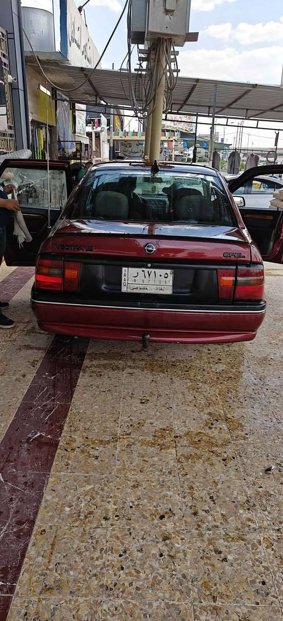 فكترا رقم بغداد مشروع وطني
شرط التحويل صاحبها الشرعي بل موصل 
محرك 18 كير توماتيك شرط 
طخم تاير جديد / ويل كب 
طخم جديد /غرفه حيل نضيفه 
جاملغات الورى صبغ والسقف جماليه
***********
***********
