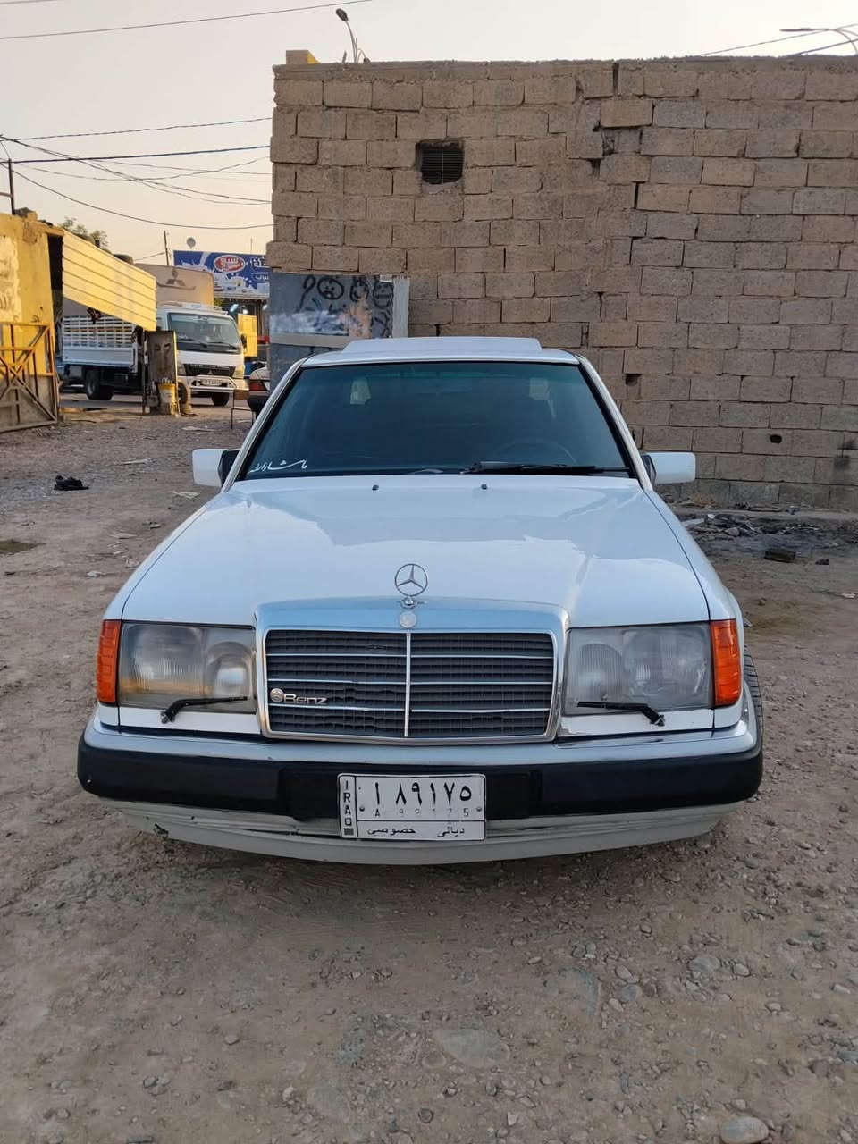 مارسدس دب موديل 92 سياره جاهزه وكامله من حداديه من كلشي قطره صبغ مابيها صبغها بلادي لا جماليه ولا شي شرط بلادي  وسياره كاعده ماشاء الله   سنويه صاقطه بل 2024شكد غرامه عليها اني ادفعها وشرط التحويل  اومثل ما موضح بل صوره نضافتها وتجي تشوف بعينك نفس الصوره نفس النضافه

قواعد دبل سليمه 

محرك بطه  VVT_i 3000. محرك ماشاءالله لا تبخير ولا تنقيص 

كهربائيات كل عيب مابيها 

لايتات شمسي زوج
 جام امامي كهربائي 
خلفي جوبي 

و+سياره تبريدها ماشاءلله 

تايرات جدد  + تخم دسكات

مكان السياره جلولاء 

سعرها اتصل عل رقم 

رقمي ***********
