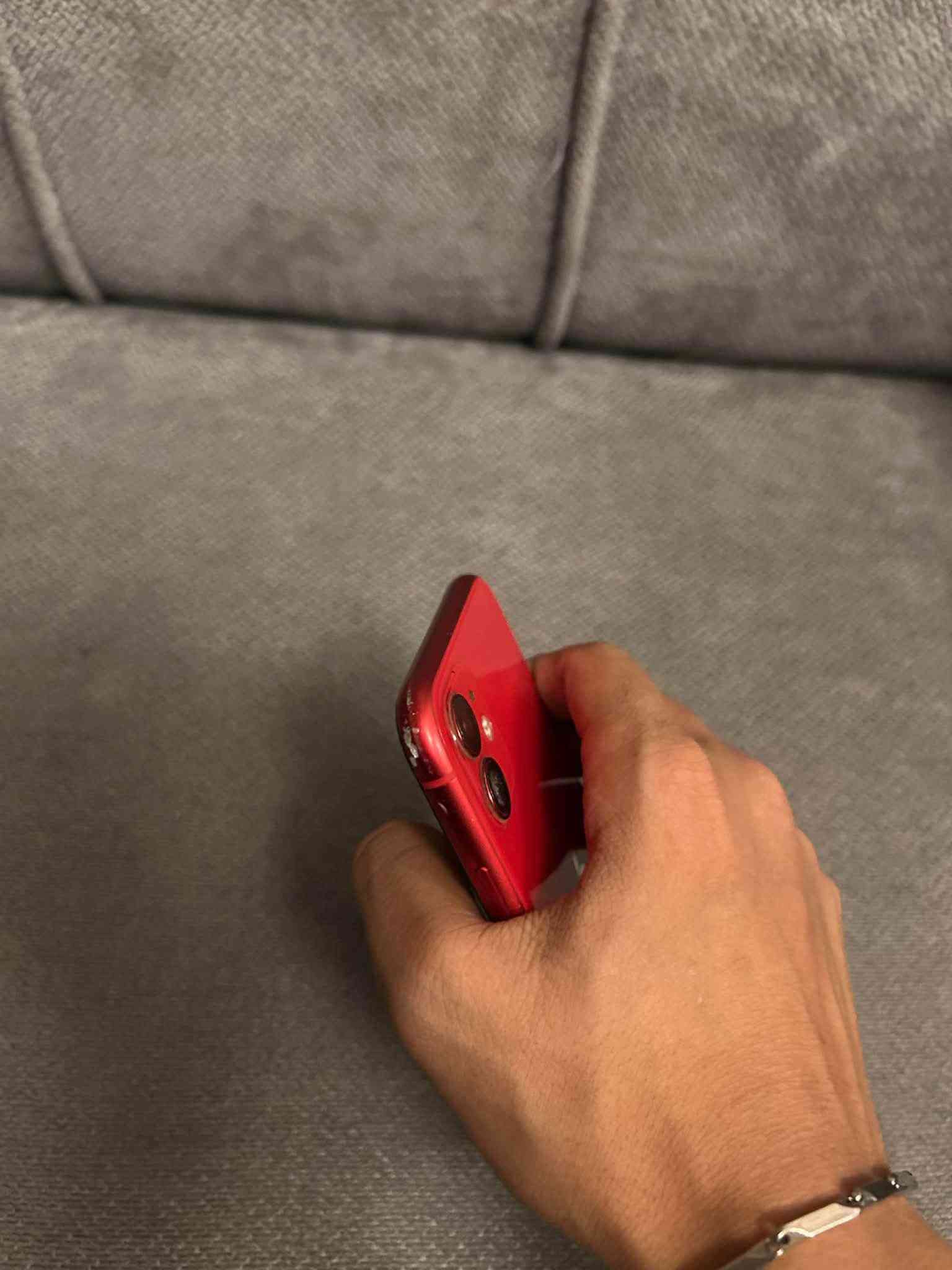 آيفون ١١ • ذاكرة ١٢٨ • بطارية ١٠٠٪