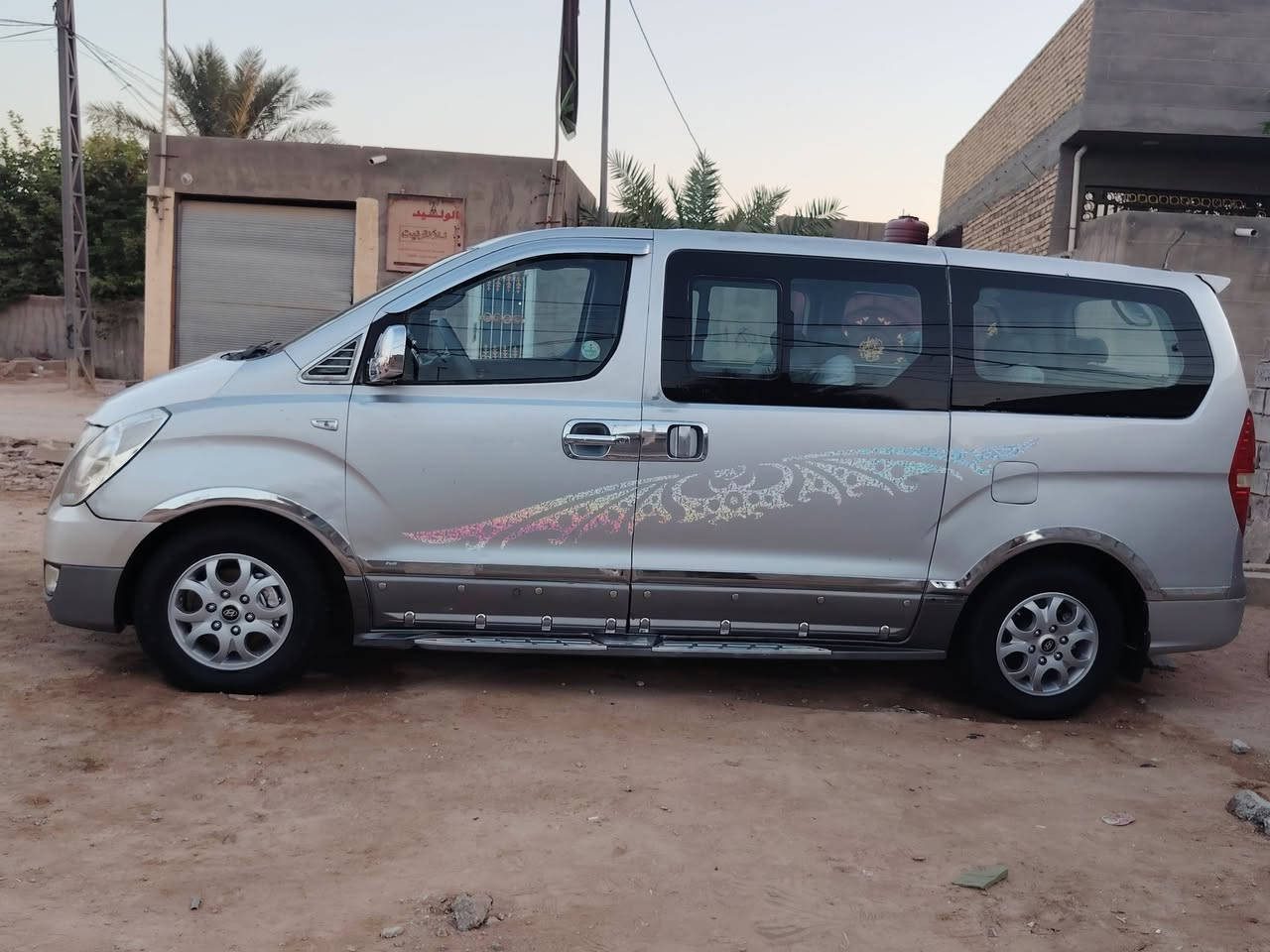اقرأ المنشور زين اله تتصل خادمكم اني
٢٠١٠ فول مواصفات اتوماتيك محرك مسكر اصل سبلاين رقم نجف دولي سنويه ٣١ هزه جديده بيها صبغ موضح بالصور باقي كفاله مصفره خط وظريبه ومرور عليها ادامه عامه ربع ماتصرف عليها محرك شرط شواصي كفاله من الفطر والخياس قواعد الدبل كلش حلوات مابيهم خياس حداديه خلفي وامامي تبريد منظومه جديده غرفه جديده استخدام شخصي مامشتغله أجره اذا تصرف عليه الف دينار اني خسار امانه الكشر موس  مكاني نجف بالمشخاب *********** ترهم مراوس مديل أحدث مع الفرق حاظر
