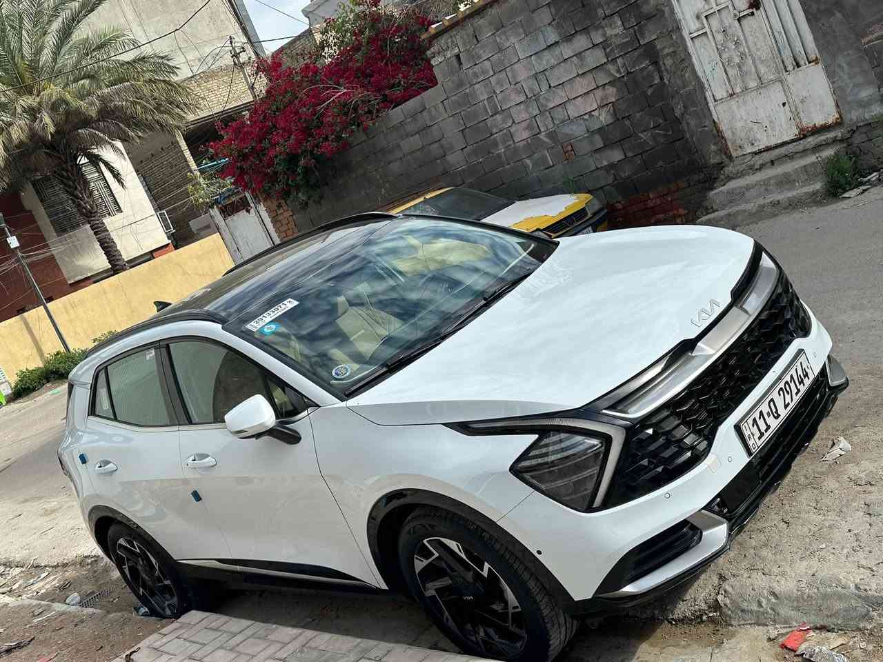 السلام عليكم سبورتج موديل 24 خليجي ماشيه 38 فول صار بيها حادث وضربتها بسيطه وصور السونار مرفقه بلمنشور عنواني بغداد السعر ٢٠٠ وبيها مجال بسيط ***********
