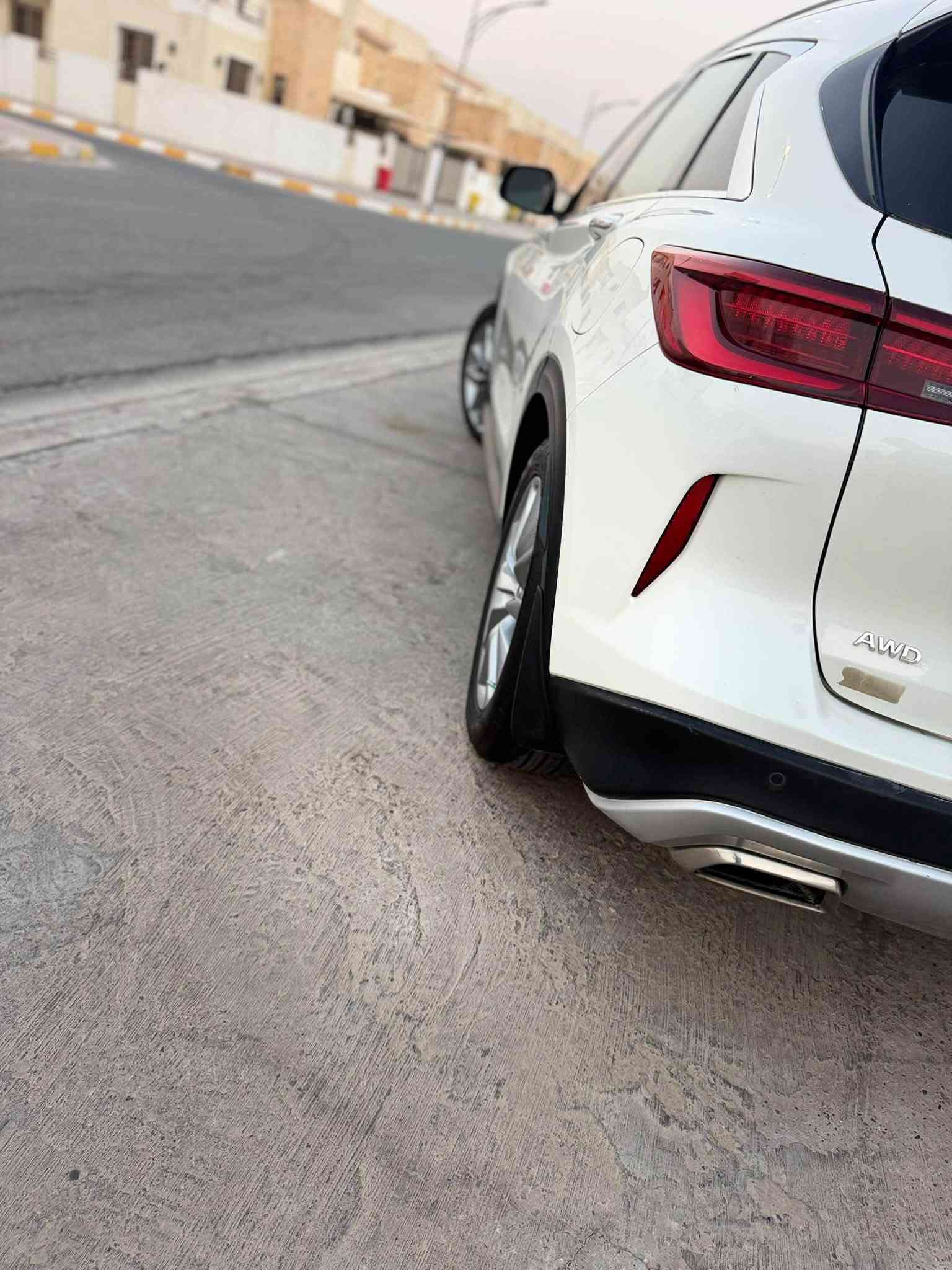 � للبيع او المراوس إنفنتي QX50 2022 فول أوبشن 🔥
وارد امريكا | ضررها صندوق مصلح نفسة يعني صبغ قطعة وحده

🔧 محرك VC Turbo

⚡ سعة 2.0 تيربو | سريعة ونشطة جداً

📍 رقم بغداد انكليزي | تحويل مباشر (مشروع وطني)

━━━━━━━━━━━━━━

🔥 المواصفات والتجهيزات:

• محرك VC Turbo فول مبدل جديد 2.0 Turbo

• بانوراما (سلايد كبير)

• شاشتين حجم 8 إنج

• مرايا النقطة العمياء + مرايا قلاب

• كامرات 4 (360 درجة)

• تشغيل عن بُعد + تبريد حسب حرارة الجو

• تشغيل بصمة

• كراسي كهربائية + ذاكرة للسائق

• نظام صوتي راقي

• إنارة زينون بالكامل (ناصي وعالي وبروجيكتر وكالة)

• باك لايت LED بالكامل

• صندوق كهربائي شفط

• كير طيارة كهربائي

• ستيرن كهربائي + تدفئة

• مقاعد جلد مع تدفئة

• تكييف قطعتين (مناخ منفصل)

• ويل حجم 19 مع تخم تايرات جديد

• حساسات إطارات

• حساسات أمامية وخلفية

• رادار + نظام مانع حوادث أمامي وخلفي

• أوتو هولد

• سايد بريك إلكتروني

• درايف مود 4 وضعيات

• ماوس تحكم بالشاشة والخارطة

• ميموري ذاكرة خزن للسائق

• قيادة مساعدة عند تفعيل وضعية الكروس

• دشبول وأبواب جلد

• إيرباك عدد 8

━━━━━━━━━━━━━━

📊 معلومات السيارة:

🔹 التايرات: تخم جديد

🔹 السيارة جاهزة من جميع النواحي

🔹 تستلمها كاملة وجاهزة

🔹بسعر مناسب جدا

📞 للاستفسار والتفاصيل، مراسلة خاص

***********
