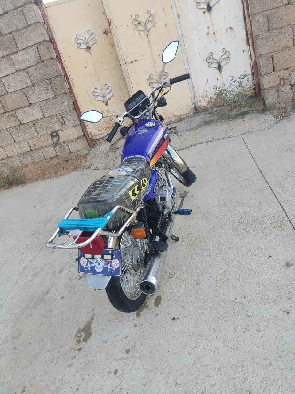 موطور للبيع 21معمر جديد كلشي شقال موطور نظيف مايعوزو شي السعر 525وبي مجال شي قليل رقم الهاتف ***********وتساب
