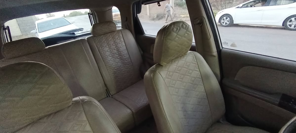 السلام عليكم
عندي سبورتج 9 خليجي داخل عسلي رقم بغداد أنگليزي بأسمي مكفولة من كل شي عدا صبغ جاملغ الخلفي والباقي شرط تبريد شرط ثلج  ال س ع ر 110 مكاني بغداد
***********
