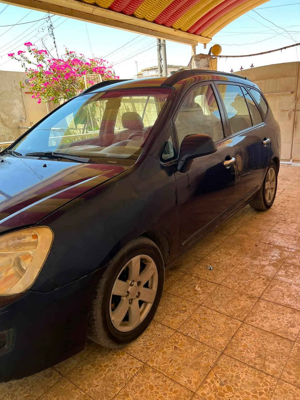 السلام عليكم كيا رندو موديل2008 محرك2700 خمسه راكب مكينه جديده كير قبل شهرين شاده جديد ظفيره جديده باتري جديد سنويه قبل شهر مبدله رقم مبدله سعر 62 سياره موجوده بناصريه.      ‭***********‬
