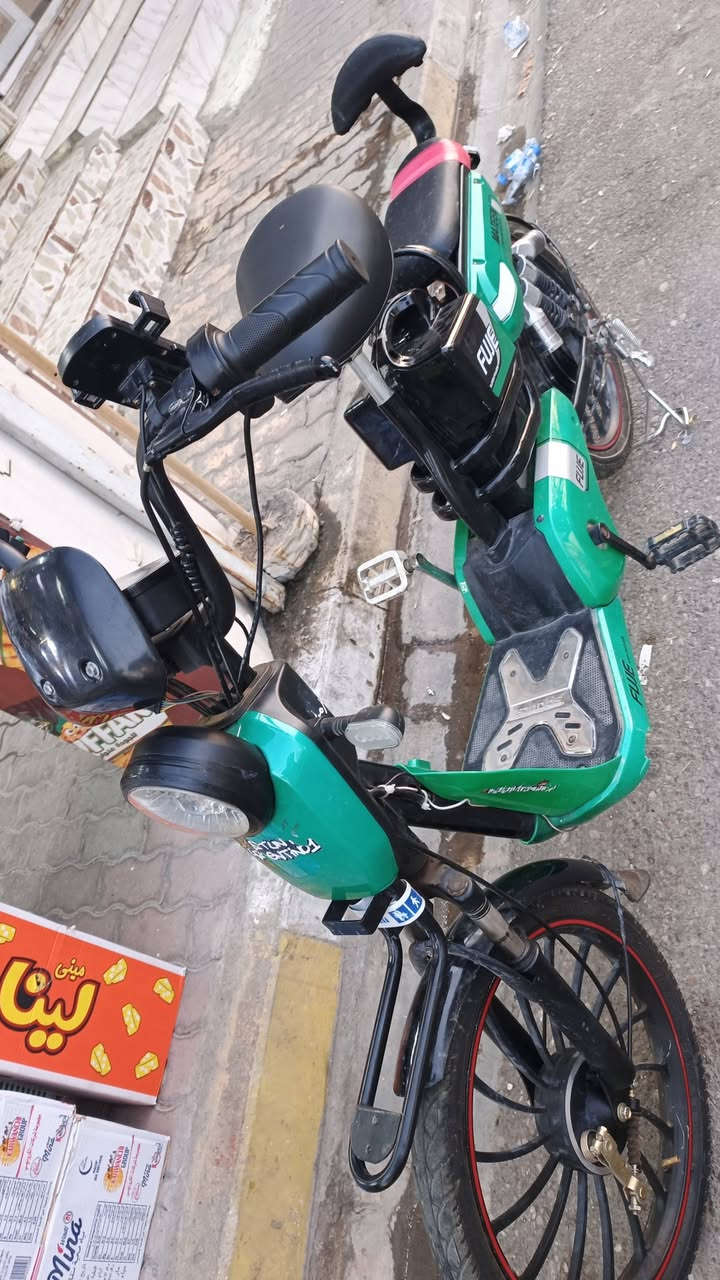 سلام عليكم دراجه للبيع 4 بطاريات بس السكليتر السيم مكطوع سعره 350 بي مجال هاذا رقمي 👈🏻***********
