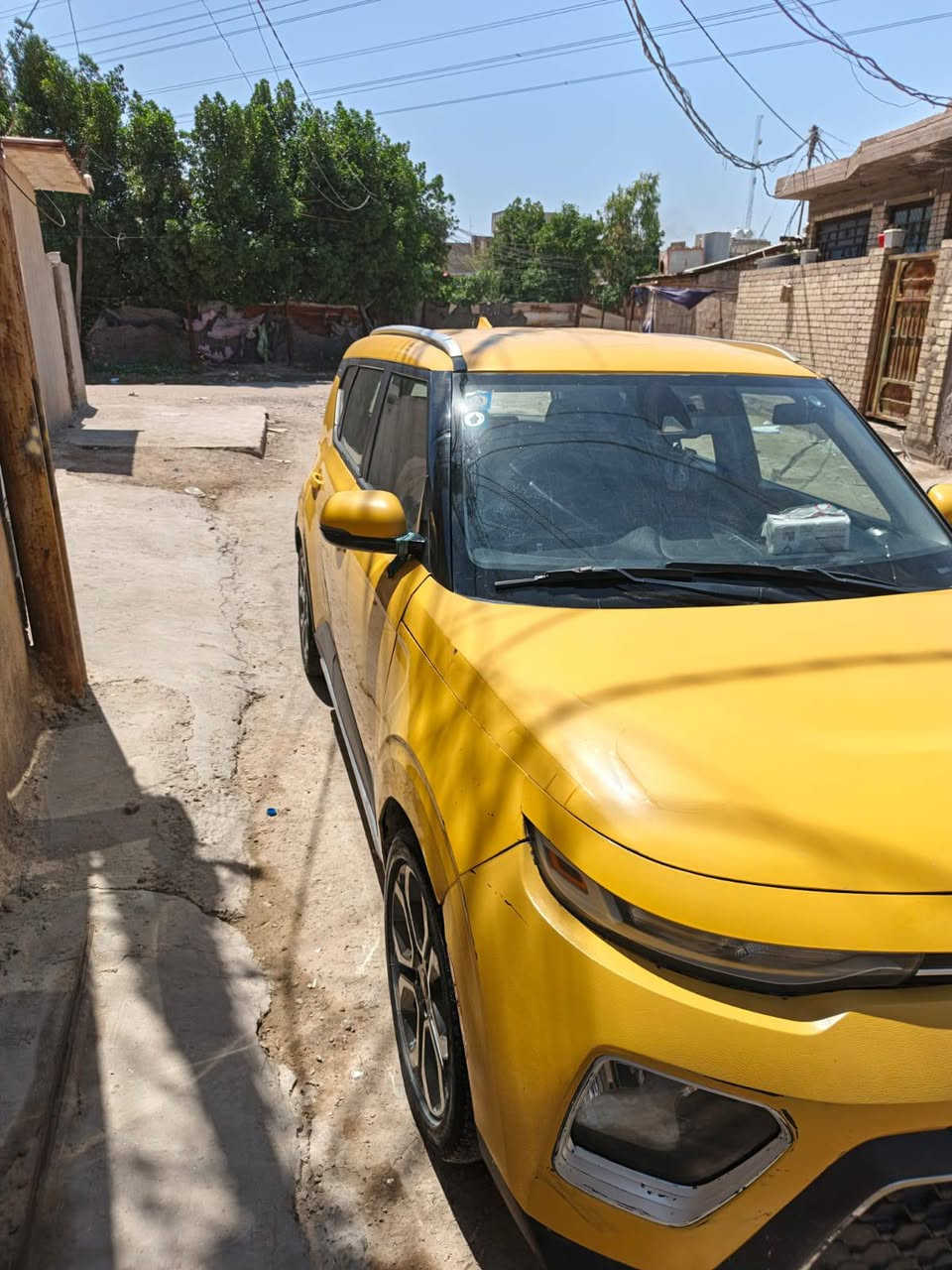 سلام عليكم للبيع صول 2022 فول مواصفات بصمه بصمه ابواب  تشغيل عن بعد توقف ذاتي رادرات امامي خلفي مكان السياره بغداد الأمين الثانيه سعر 110 وبيها مجال ***********
