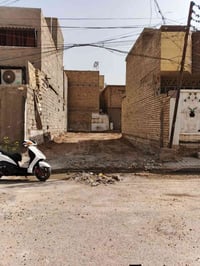 قطعة أرض للبيع المساحة 210م تفاصيل القطعة 100م خلفية و110م أمامية المن...