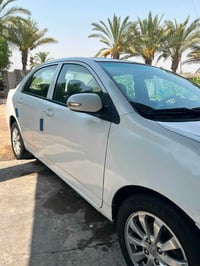 بي واي دي G3 • موديل ٢٠١٦ • بصمة وفتحة