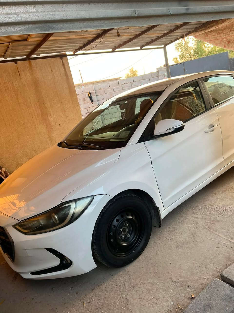 النتره مديل 17 خليجي سياره نضيفه محرك1600 تبريد ثلج حداده جديده سياره بسم ولد صاحبي تايرات جدد محرك ما مفتوح كير ما مفتوح تبريد قطعتين /***********
