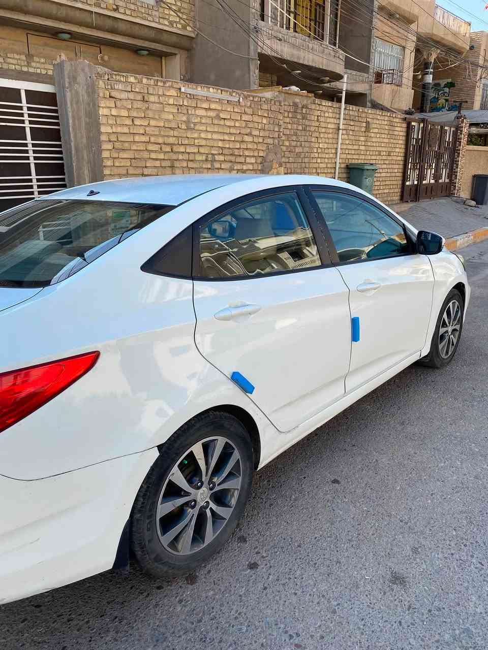 اكسنت ٢٠١٥ خليجي
بيه جاملغ خلفي فقط كيرمحرك مكفول 

السعر١٠٣ بي مجال العنوان المحموديه ***********
