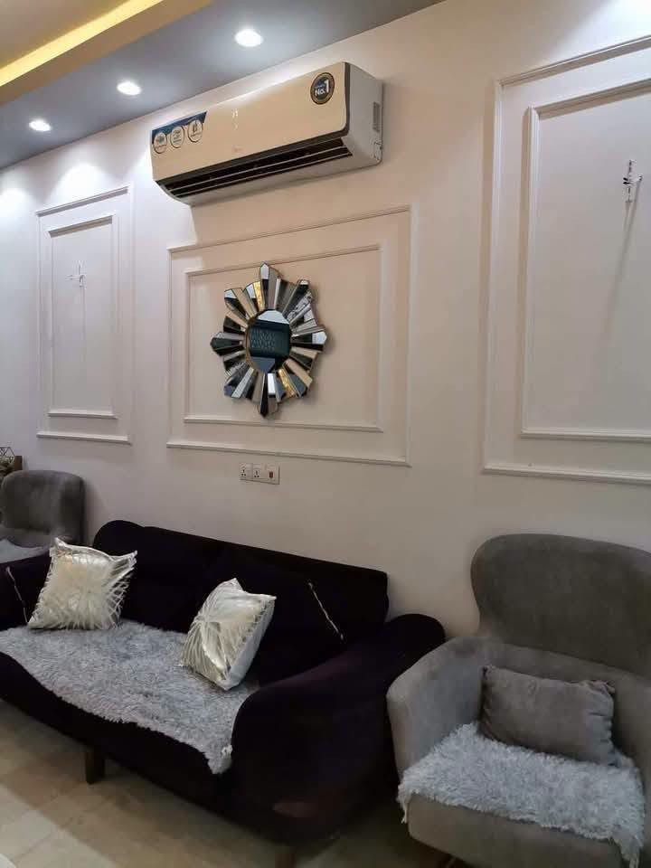 للبيع ٢٨٥ م حديث منطقة الاطباء 😊😊
.......
اعلان رقم ١٦٣
.......
دار ٢٨٥ م في منطقة الاطباء
واجهة ٩ ونص
نزال ٣٠ يحتوي على ٧ غرف نوم 
طابقين حديث فول بمواصفات جداََ راقية
قريب خدمي المطار
للاستفسار
آسيا ***********  واتس اب
أثير   ***********  واتس اب 
مكتب نيو هاوس للعقار
حي الجهاد الديوان مقابل الامانة قرب كوفي الديوان
#مكتب_نيوهاوس_للعقار
