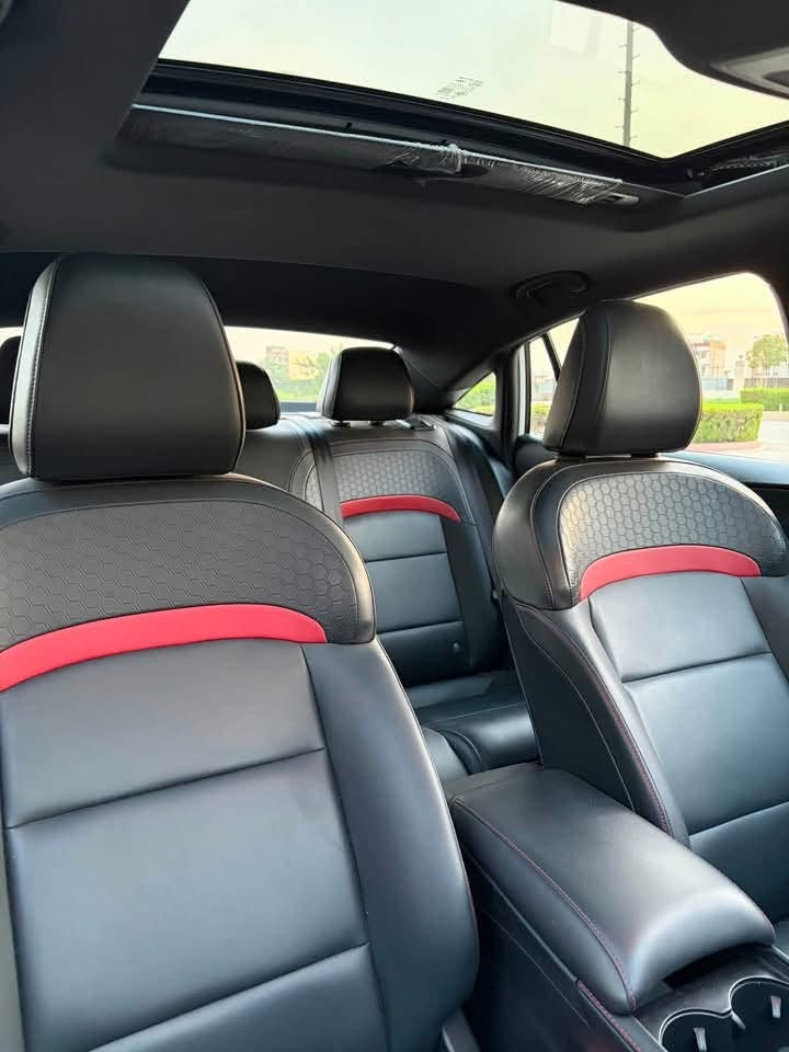 Mg gt5
2025
ماشية ٣٣ الف
فول مواصفات مابيهة نقص السياره عدا طخه بسيطه بهلال الجاملغ الخلفي 
السعر 11,300
للاتصال ***********
