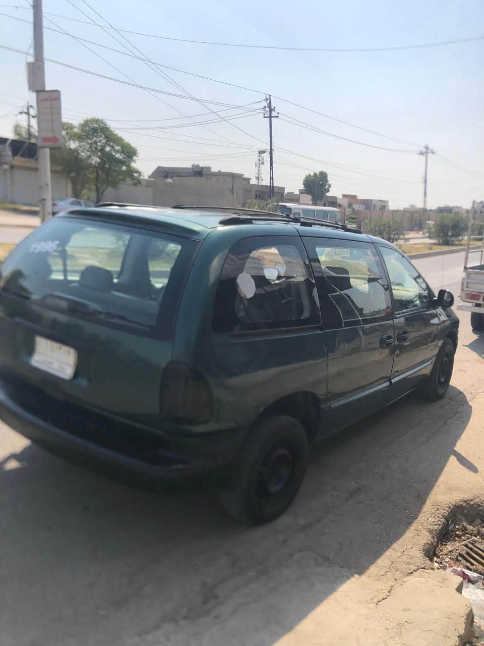كلايزر ١٩٩٧ سبعه راكب كير ومحرك بلادي بشرط لاصرف ولا بخار صدر امامي خلفي جديد دفتر بانزين مشروع وطني لل ٢٠٢٩ شرط تحويل غرامه صفر السعر ٣٦ وبي مجال صبغ جماليه فقط بدون ضربه بدون معجون وبلعافيه علياخذه شراي اتصل على الرقم *********** العنوان كركوك قرب مسجد الهجره ل ٥٥
