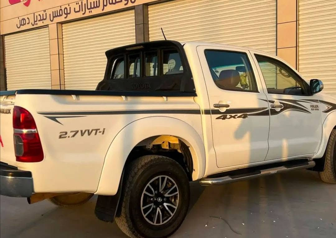السلام عليكم تيوتا ٢٠١٥ اوتماتيك رقم أربيل كفاله من صبق وتبديل سونار مرفق بل منشور سعر ٢٢٠ وبيها مجال  مكان التاجي ***********
***********
