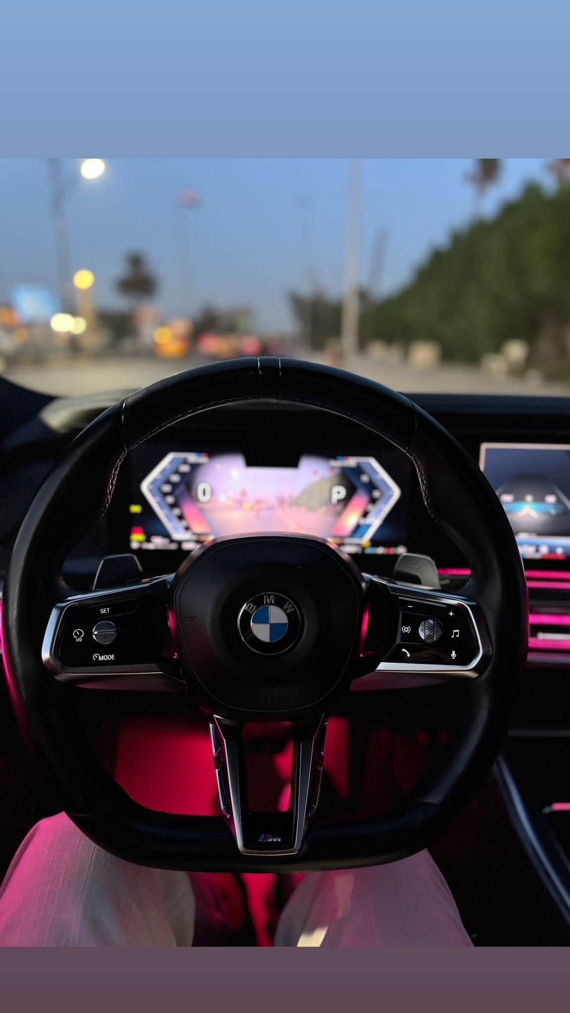 للبيع او المراوس BMW 2024 760 كلين 
حجم 760 امريكي كلين تايتل كفاله عامه 
ماشيه 13mi مغلفه PPF فول سقف روز 
رقم بغداد موقعها بغداد .... 🍂✨ 

المواصفات فول 1/1 
سقف روز رايز 
تاير خلفي يفتر 
داتا شو + كامرا دشبول 
عدد كامرات 5 
مقاعد جلد احمر واسود 
كراسي كهرباء وتدفئه تبريد 
بيبان شفط 
بيبان خلفيه شاشات 
جنطه شفط كهرباء 
تشغيل عن بعد 
اضائه داخليه مع السقف 64 لون 
خزن ميموري تحكمات لمس 
شفتات ستيرن ودخول ذكي وترحيب
رادارات + نقطه توقف ذاتي 
شاحن هاتف لاسلكي الى اخر 
-----------------------------------------
الجناي نقد او مراوس يتوصل ويايه موقع بغداد 
الهاتف : ***********
