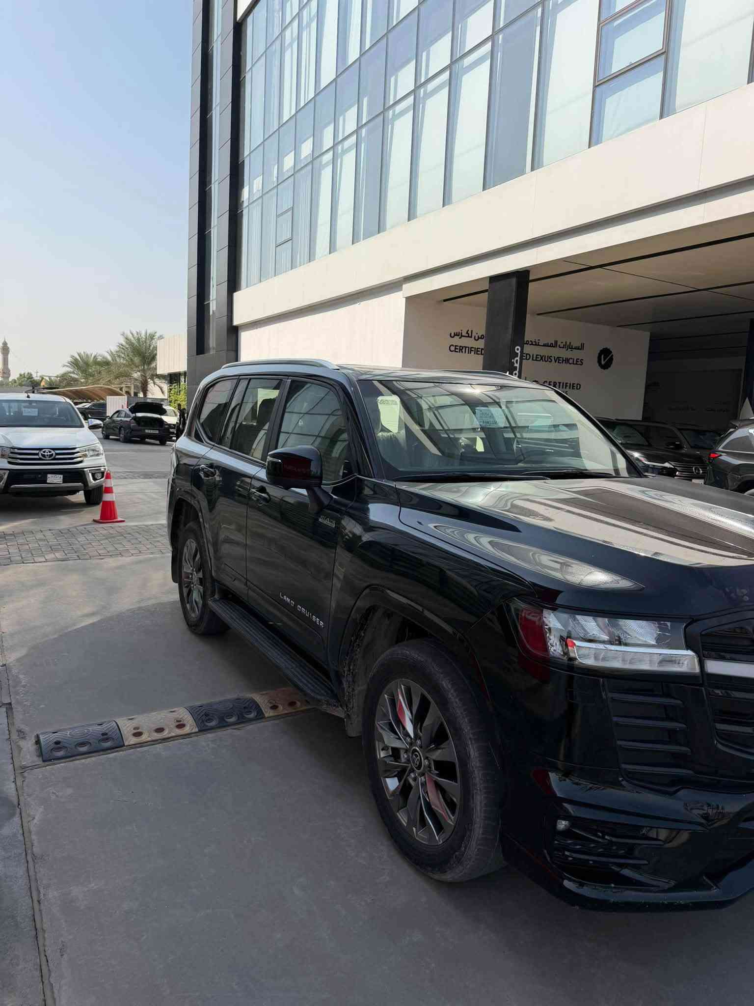 لاندكروز بلاك ادشن • ٢٠٢٤ • ٢٢ الف