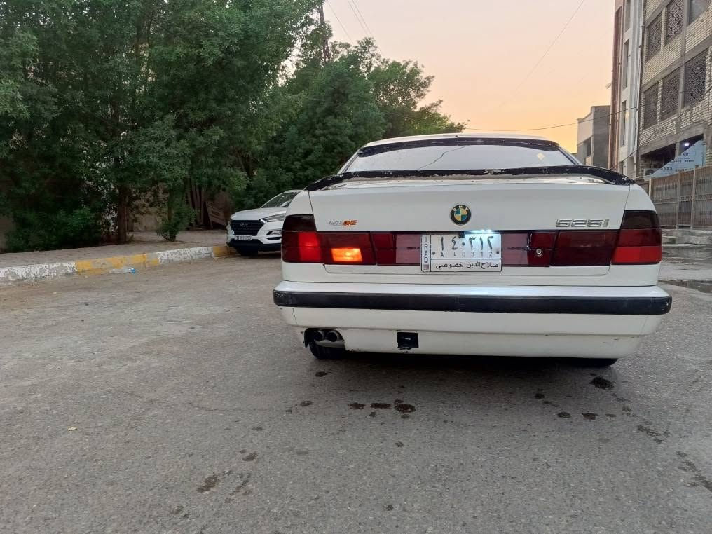 BMW بيع او مراوس 
525i
موديل 1993
مكينه مسكر تك فانوس 
كير اوتوماتيك 
تبريد 
فتحه سقف 
صبغ عام 
حادثها جاملغ امامي اليمنى 
ادامه كامله جديده نوزلات 
بلكات 
فيت بم 
ايسي 
جويتر 
مروحه 
واشر قبغ ولفات 
فلتر كير ودهن 
شيال كاردن 
جوينات منظومه ماء كله جديد 
باتري جديد 
سلف
*********** بغداد, العراق
