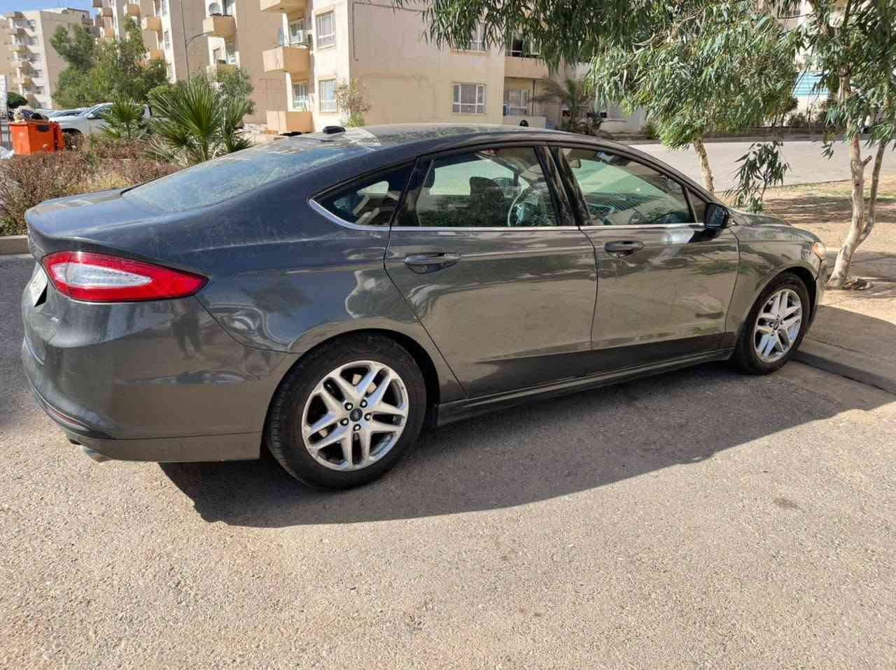 فورد فيوجن 2016 للبيع
محرك 2.5 لتر 
وارد امريكي محرك وكير مكفول ماشيه 270 الف كيلو
بيها 4 قطع صبغ وباب عكس السايق مبينه ضربته بالصور مال الحادث وحادثها خفيف ماواصل لا لغود ولا شاصي ولا اير باك وغرفتها نضيفه 90‎%‎ وسعرها جدا مناسب 

السعر 90 ورقه وبيها مجال للطيبين 

رقمها اربيل باسمي ثاني يوم التحويل مكاني بغداد الغزالية
رقمي ***********
