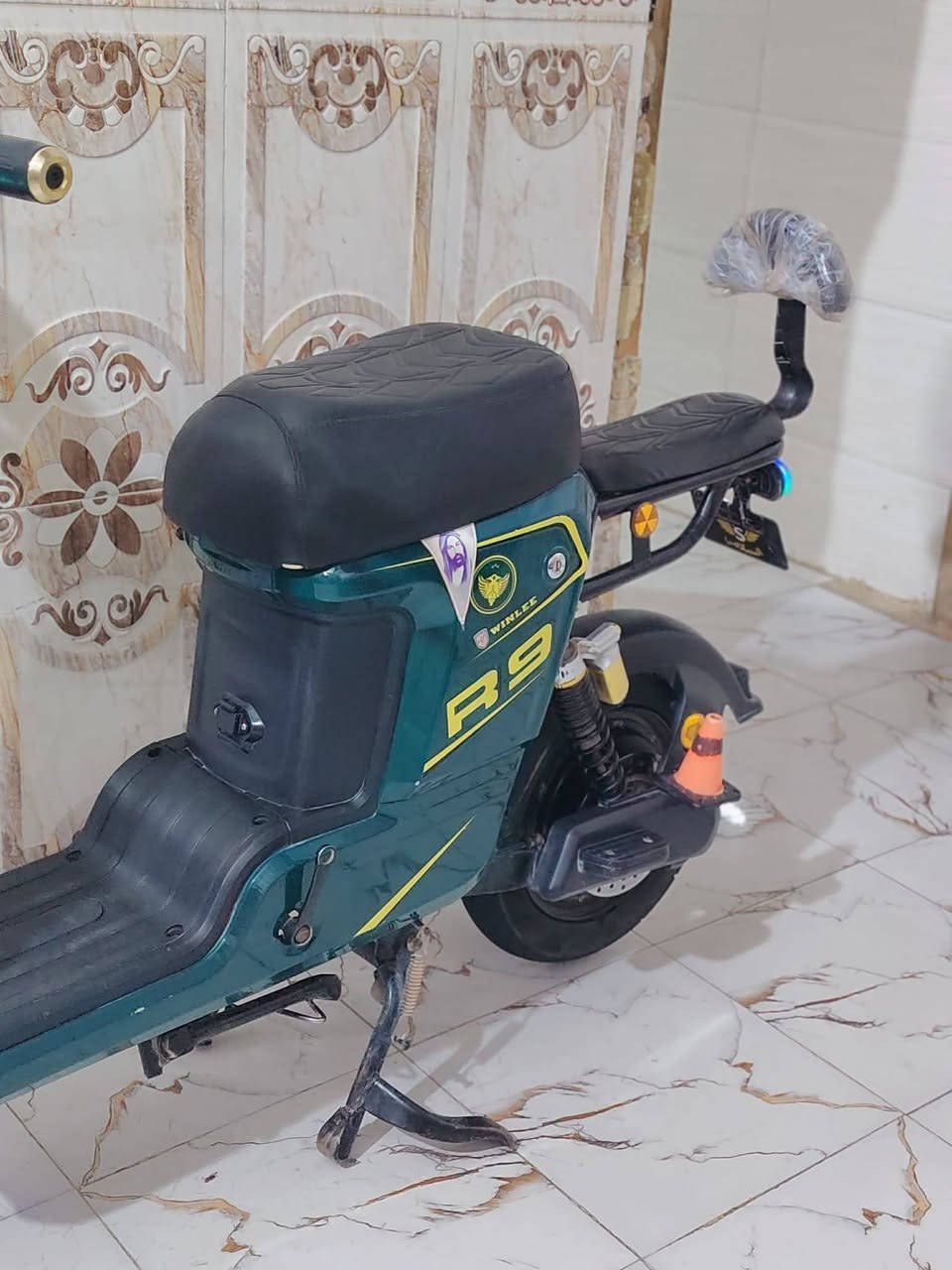 سلام عليكم درجة شحن R9بطريات 5 جدد مستخدم قليل موديل 2026كهربايته كلهن شغال تبل اشاره يشاره يمنه يسره سرعه 109والحقيقي 70 وتمشيك 30من 35كيلو ليت علي ناصي تحمل وزن درجة حيل ملف حديد 1500وتا وتيرات جدد والسعر 400وبيه مجال مكاني بابل الرقم  *********** استفسار
