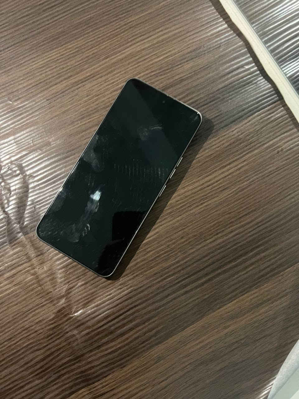 السلام عليكم للبيع
Tecno Camon 40 Premier 5G
• شاشة AMOLED 6.67" — 144Hz
• معالج Dimensity 8350 Ultimate
• رام 12GB
• ذاكرة 256GB
• كاميرات 50MP
• بطارية 5100mAh
• شحن سريع 70W
• يدعم 5G
• يدعم تشغيل الألعاب حتى 120 فريم
جهاز نضيف كلش شخط واحد ما بيه. 
ملحقات كاملة ما عدا الشاحن 
السعر 430 وبيه مجال. 
للاستفسار *********** .
