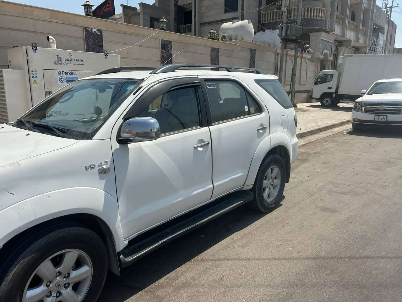 تايوتا فورشنار 2009 خليجي بدون ضرر السيارة جاهزه من كل الجوانب
تبريد قطعتين رقم بغداد التحويل ثاني يوم 
تخم تاير جديد صدر كامل جديد السياره معتنين بيه جدا 
مابيه اي نقص للتواصل *********** واتساب
