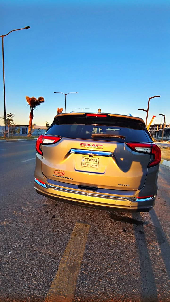 ‏GMC Terrain  2023
الفئة:  دينالي فول موصفات بانوراما 
المديل:2023

اللوحة: فحص مؤقت تترقم اي محافظة 
الضرر: بنيد مصبوغ وجاملغ امامي ايسر بيه بارد 
صور الحادث مرفقة بالمنشور 
بدون ايرباك
_____________________________________
1-حجم المحرك 4 سلندر 1500 تيربو. 
2-عدادالمسافة  
3-بصمة ابواب وتشغيل عن بعد. 
4زينون عالي ناصي. 
5-حساس خلفي. 
6-كامرة خلفي دوارة. 
7-مقاعد جلد آصل. 
8-خزن ميموري لكرسي السايق. 
9-المقاعد الامامية كهرباء. 
10-تبريد خلفي قطعتين. 
11-تدفئة الكراسي الامامية. 
12-جنطة كهرباء. 
13-تحديد مسار. 
14-تحكم استيرن 
15-رادار امامي 
16-رادر جانبي مانع اجتياز.  
_____________________________________
اتصال وللأستفسار  ع رقم وبيه واتساب
***********
