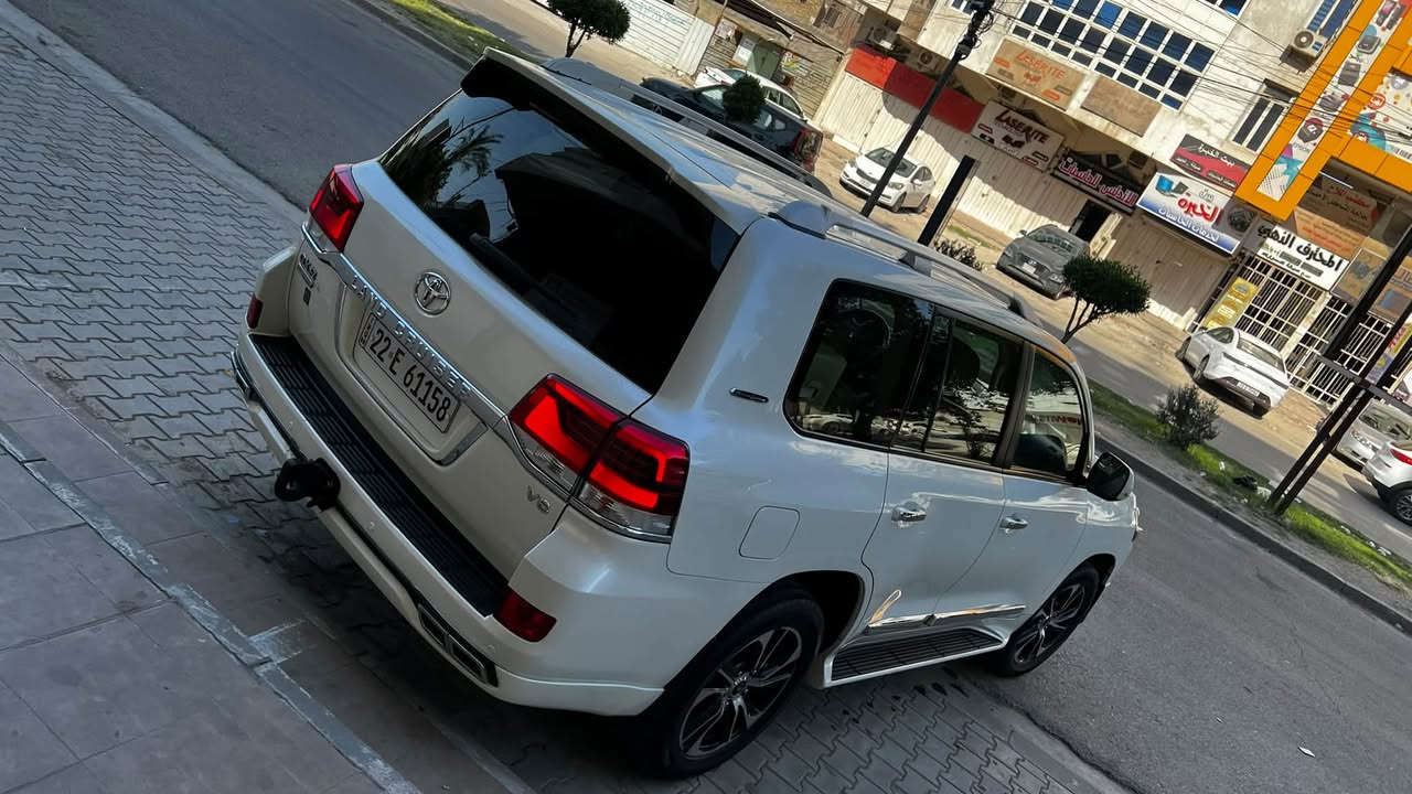 لاندكروز GX • ٢٠٢١ • ١١٤٠٠٠ كم