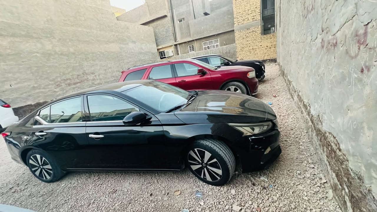 التيما ٢٠٢٠ sl
حادثها جاملغ وبنيد ويمك الشاصي 

السياره بيها كونترول الكير ابيع كير ضعيف 
وسعرها مال بيع ٨٩

مكانها بالحله بسمي 

***********
