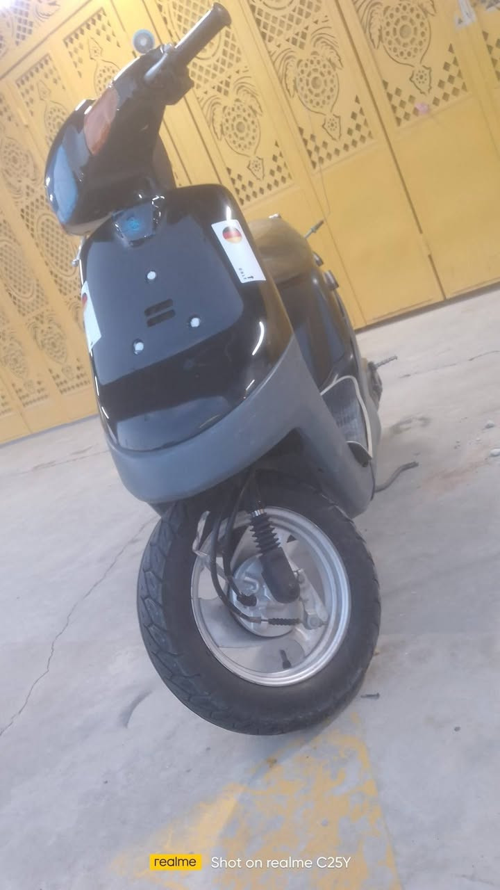 سلام عليكم 
.
.
.
ماطور ذبانه للبيع 
سعر450الف وبي مجال حك الجيه

ماطور نضيف مبدل صفاحيه وحده
 الرقم متواجد من 9صباحاً حتى 11مساً
***********
لايتوجد ماسنجر فقد على الرقم
