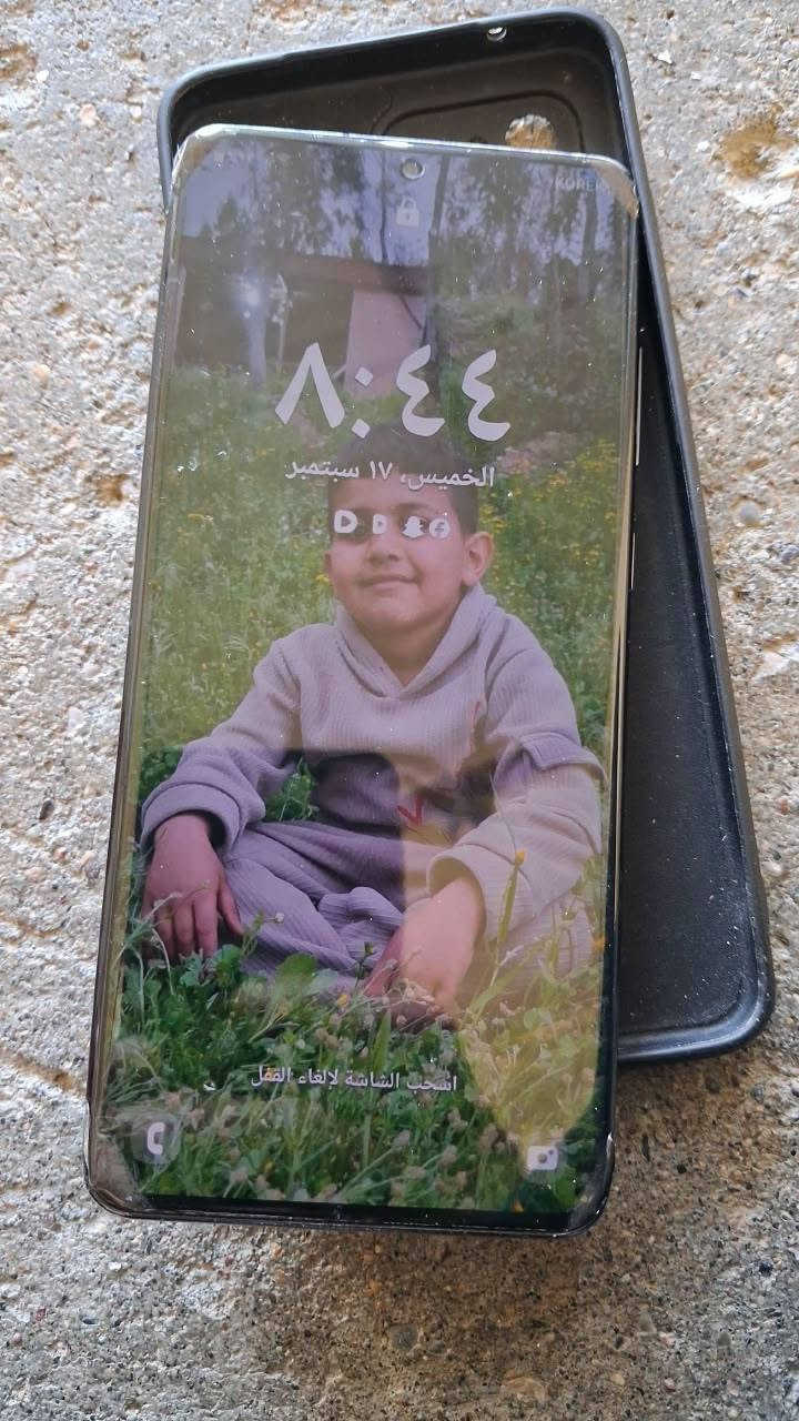 ***********
موبايلات للبيع نظيف لا مفتوح ولا مصلح السعر 520,000 اثنيناتهم في اربيل

نص مكتوب في الصور:
- 10:03
- حول الهاتف <
- Adx الخاص بـ A26
- إعادة تسمية
- اسم المنتج Galaxy A26 5G
- اسم الطراز SM-A266B/DS
- الرقم التسلسلي R5CY61EGPDM
- SIM المتاحة 1
- IMEI 1 355988363825990
- SIM المتاحة 2
- IMEI 2 358586393825993
- معلومات الحالة
- ١٠:٠٣
- حول الهاتف
- S20 Ultra الخاص بـ Adx
- تعديل
- رقم الهاتف
- غير معروف
- اسم المنتج
- Galaxy S20 Ultra 5G
- اسم الطراز
- SM-G988B/DS
- الرقم التسلسلي
- R5CN718A85B
- IMEI (١ الفتحة)
- 351828118862316
- IMEI (٢ الفتحة)
- 351829118862314
- معلومات قانونية
- معلومات البرنامج
- جيد
- قم بالتحسين الآن لتحرير مساحة إضافية في الذاكرة.
- تحسين الآن
- البطارية
- ٧٧%
- بقي ٣ من الأيام ٥ من الساعات
- مكان التخزين
- ١٣% مُستخدَم
- ٣٥,٥ جيجابايت \ ٢٥٦ جيجابايت
- الذاكرة
- ٥٠% مُستخدَم
- ٤ جيجابايت \ ٨ جيجابايت
- حماية التطبيق
- لا توجد تهديدات
