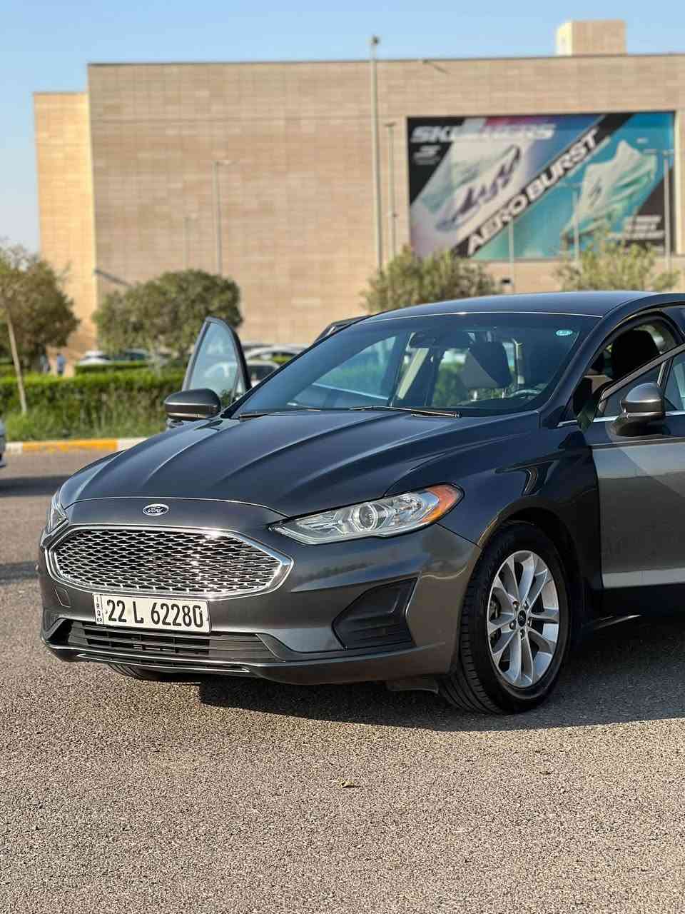 السعر 100 $ بيه مجال للطيبين
فورد فيوجن موديل 2020 مواصفات se ايكو بوست اقتصادي 

ماشيه 86 ميل 

مواصفات شاشة كبيره بلادي 

كير ماوس 

رادار

تحديد مسار 

نقطة عمياء بلمرايه 

ماسحة حساسة مطر 

مكينه 1.5 تيربو كير محرك كفاله عامه 

اوتو هولد 

سياره خير من الله كير محرك كفاله بدون دواخل بدون ايرباك شرط فحص سياره بيه 3 قطع ونص حادث شطح بدون دواخل بدون ايرباك جاملغ وباب  جهت الايمن بصف السايق  وبامريكا فقط بيه بنيد مبدل اصلي صور حادث مرفوقه سياره دينار مابيه مصرف•

للاستفسار ***********
