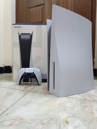 بلي فايف فات جديد لوك مكاني الشعب للاتصال 07728772240
