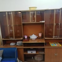 بوفية خشب صاج انتيكة  سعر 130 الف دينار بغداد حي القادسية  للتواصل عل ...