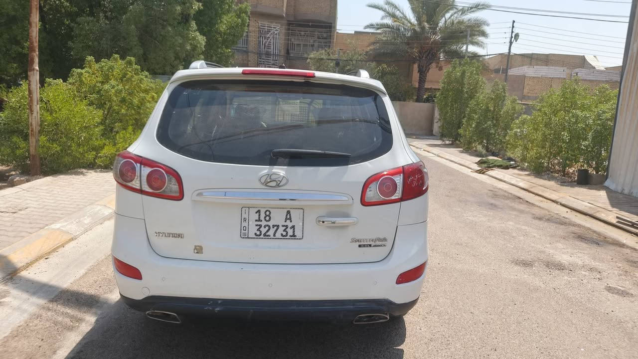 السلام عليكم سياره سنتافي موديل 12 خليجيه سته سلندر سبعه راكب السياره فيها حزام صبغ ات محرك جير حداديه سياره جاهزه الثانويه باسمي تحويل مباشر سعر السياره 108 بها مجال بسيط العنوان كربلاء رقم الهاتف***********

