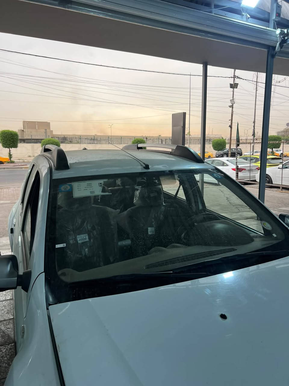 رينو داستر 2013 محرك 2000 گير at مكفولة كفالة عامة من الصبغ والتبديل فقط طخة بالبنيد مامصحلهه
السعر ٦٥ 
***********
عنوان بغداد حي الامانة او حي اور
